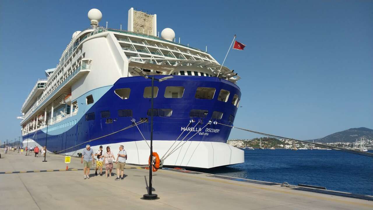 Bodrum’da Kruvaziyer Bereketi: 2 Gemiyle Yaklaşık 2 Bin Turist Geldi 3